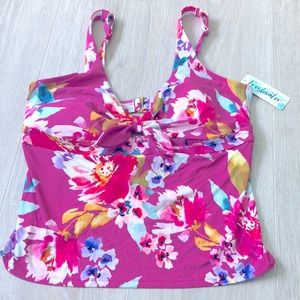 Freshwater Women’s Cutout Tankini Top size 1x (16W-18W)